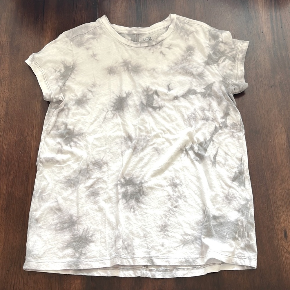 Athleta Girl tie dye shirt